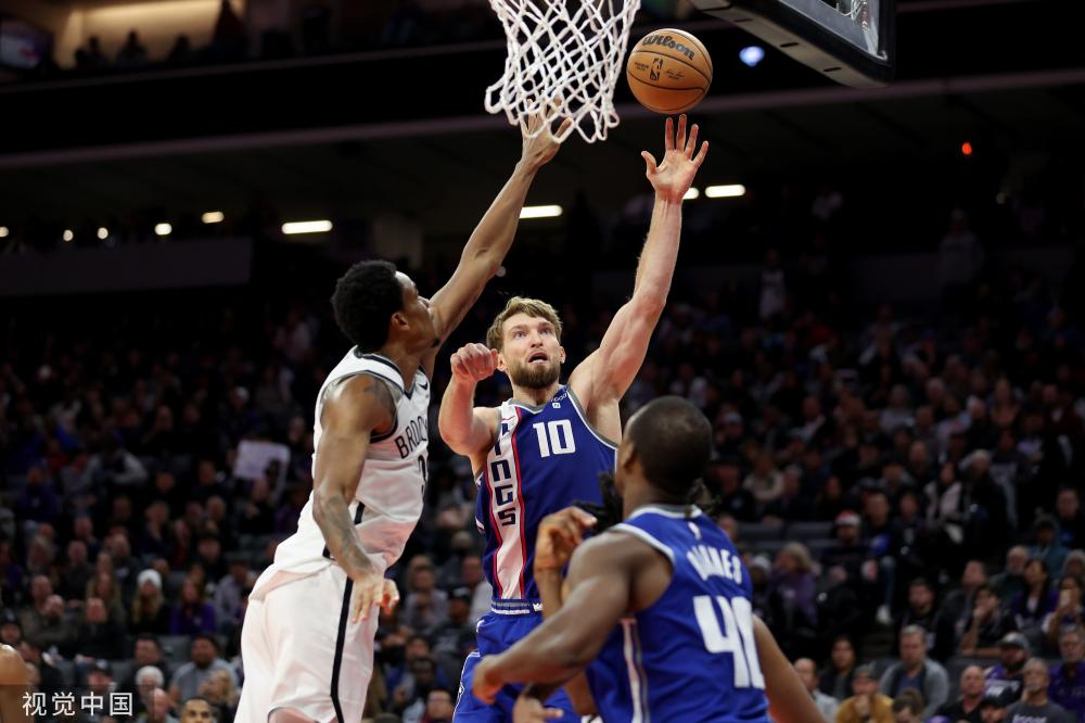 员凭借出色 员凭借出色